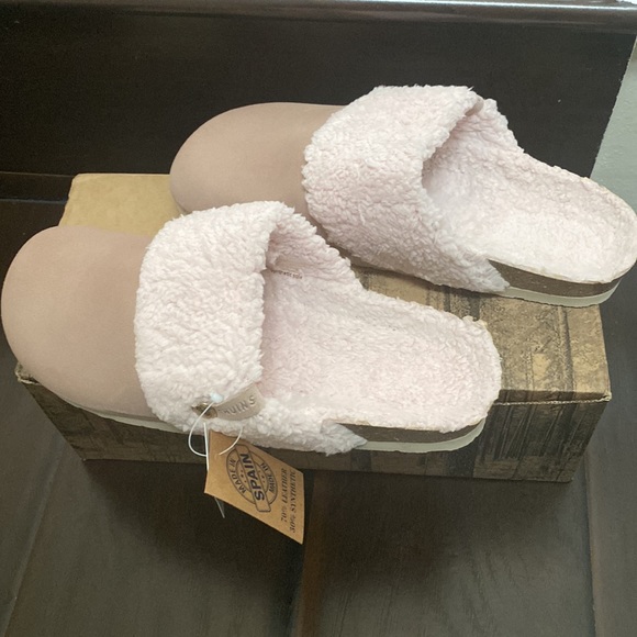 NEW Genuins Reno Clog Light Pink Faux Sherpa - Picture 2 of 5